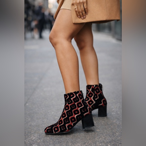 Stuart Weitzman Shoes - Stuart Weitzman Velvet Jacquard Ankle Boots US 7 EU 37.5 Mod Block Heel